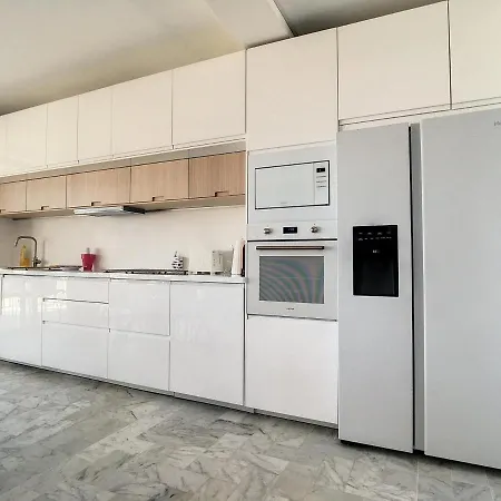F4 Avec Terrasse, 3 Chambres, Parking - Sur La - Fr-1-715-57 아파트 모기오